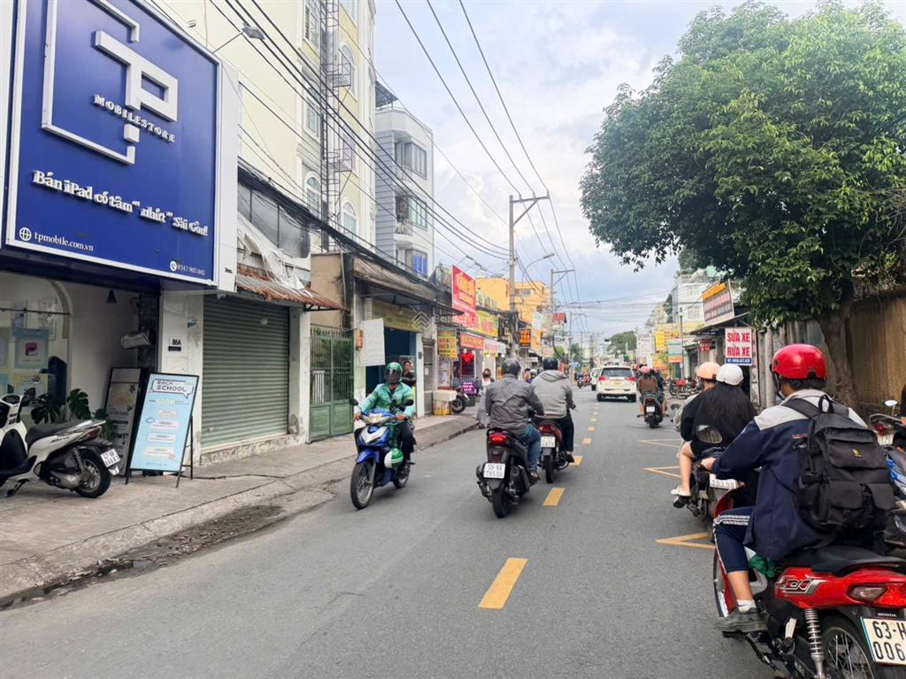 Bán nhà 3 tầng 239m2 ngang 10m thu nhập 40tr/tháng đường xe tải 8m hoàng diệu 2  đại học ngân hàng