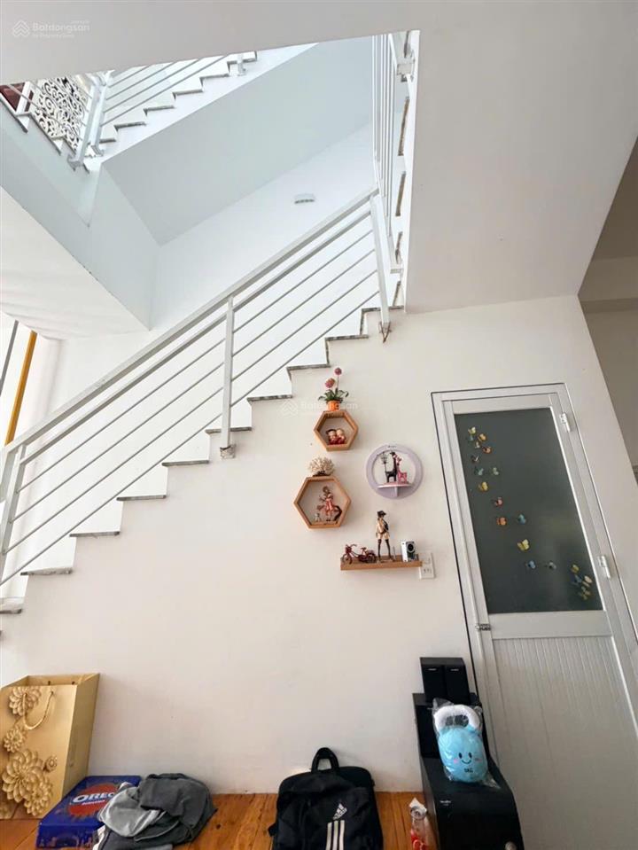 Bán nhà 3 tầng 239m2 ngang 10m thu nhập 40tr/tháng đường xe tải 8m hoàng diệu 2  đại học ngân hàng