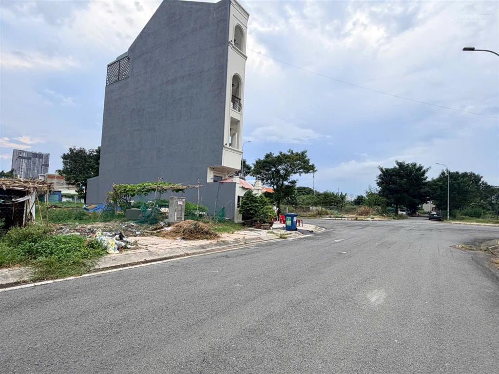 Sót lại lô đất 90m2 đầu tư 1 đời chủ cực tốt ngay tại kdc êm đềm đường 16m ngang 5m vuông vức đẹp