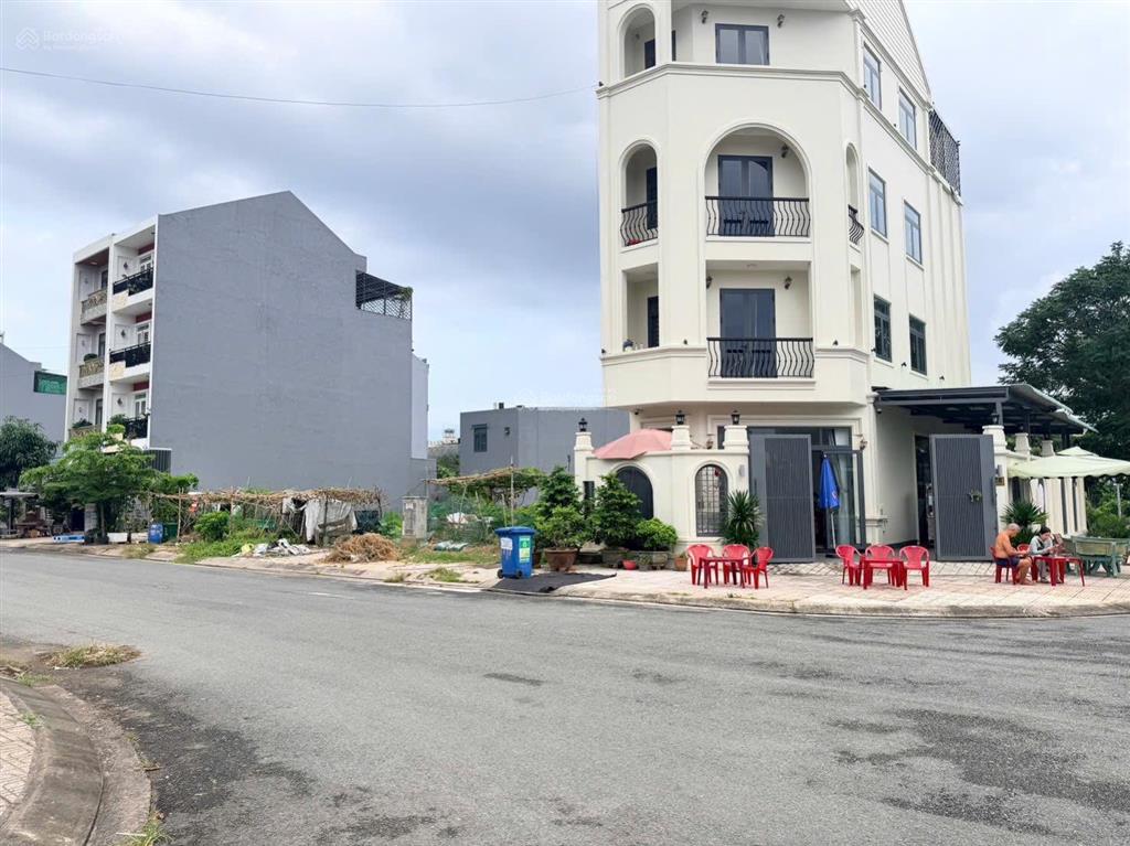 Sót lại lô đất 90m2 đầu tư 1 đời chủ cực tốt ngay tại kdc êm đềm đường 16m ngang 5m vuông vức đẹp