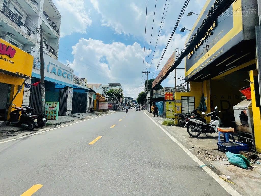 Chdv hot nhất thủ đức 200m2 ngang hơn 9m ngay kdc himlam linh chiểu đường oto thẳng tới nhà xây cao
