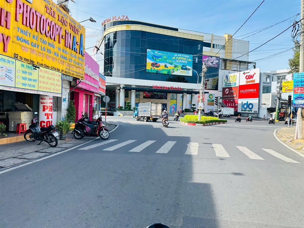 Chdv hot nhất thủ đức 200m2 ngang hơn 9m ngay kdc himlam linh chiểu đường oto thẳng tới nhà xây cao
