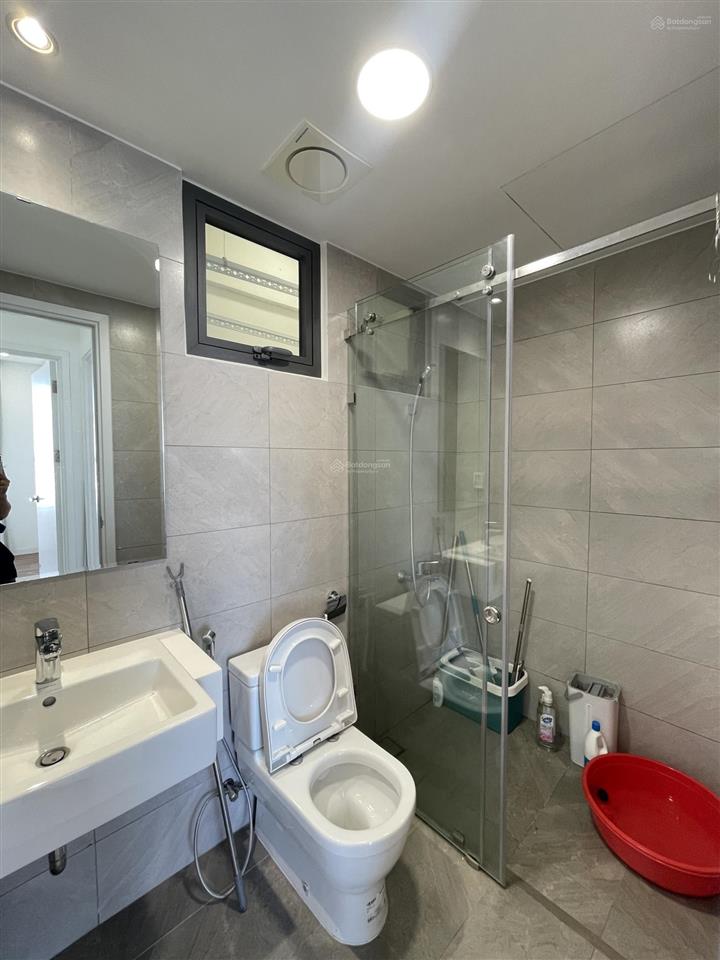 Chính chủ bán gấp 2pn 2wc 68.5m2 chung cư d'lusso quận 2, giá 5 tỷ 85 sổ hồng riêng, sang tên ngay