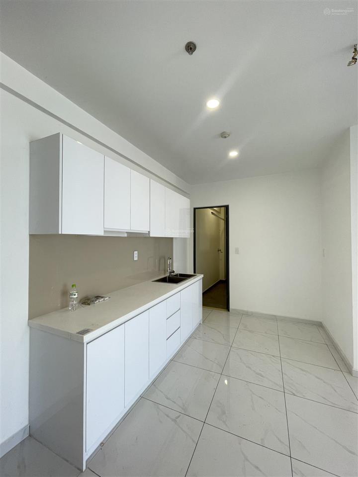 Chính chủ bán gấp 2pn 2wc 68.5m2 chung cư d'lusso quận 2, giá 5 tỷ 85 sổ hồng riêng, sang tên ngay