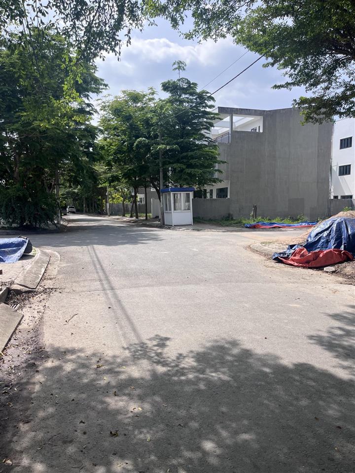 Cần bán nền nhà phố da la maison de, phước lộc, cần giờ,dt 5x22 giá 4,8 ty  0965 004 *** mr huy
