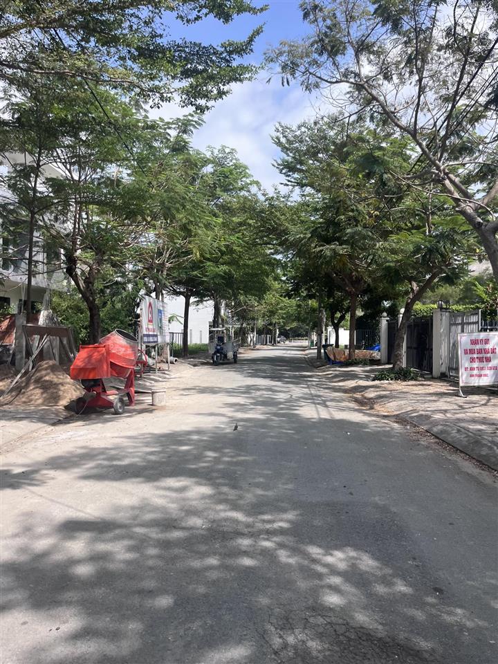 Cần bán nền nhà phố da la maison de, phước lộc, cần giờ,dt 5x22 giá 4,8 ty  0965 004 *** mr huy