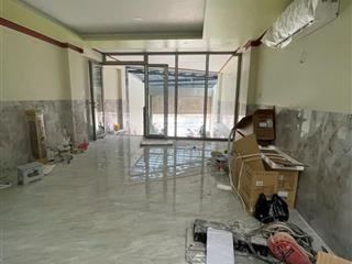 Cho thuê nhà mặt tiền cộng hòa  vị trí đẹp, nhà mới, full nội thất  thang máy, hầm xe, 7 tầng