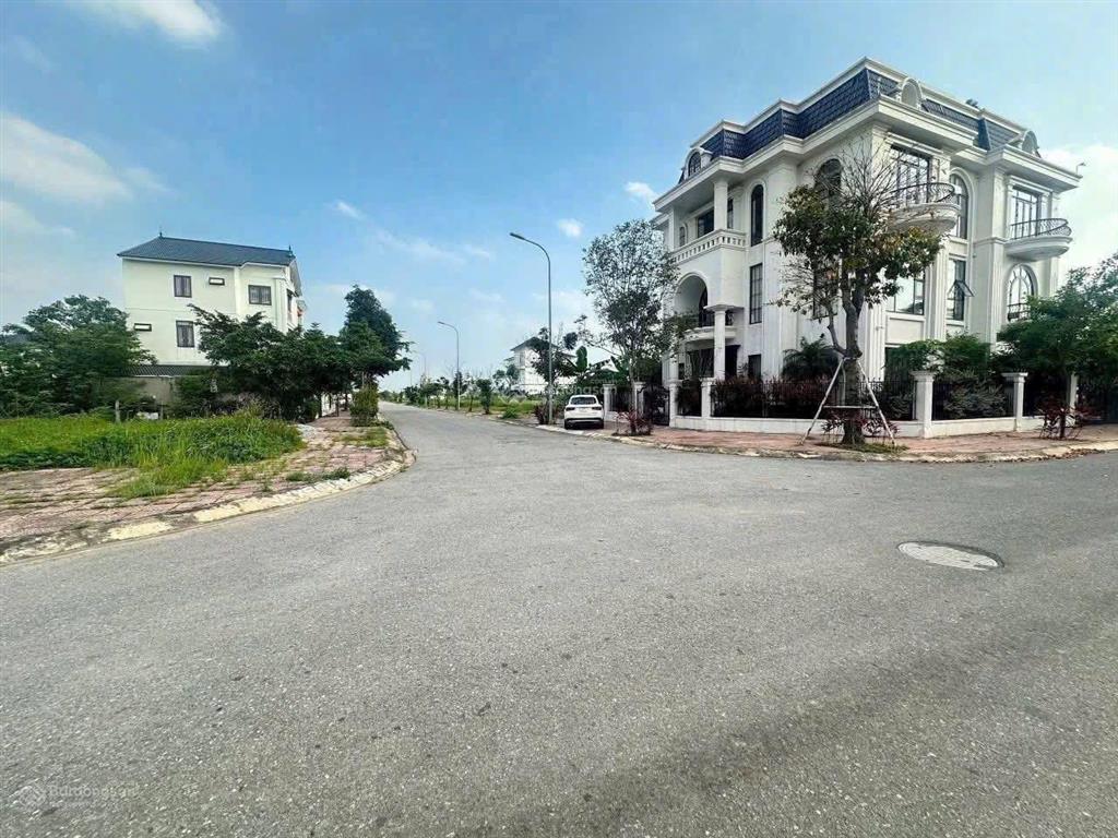 Khu đô thị nam vĩnh yên  lô góc 282m