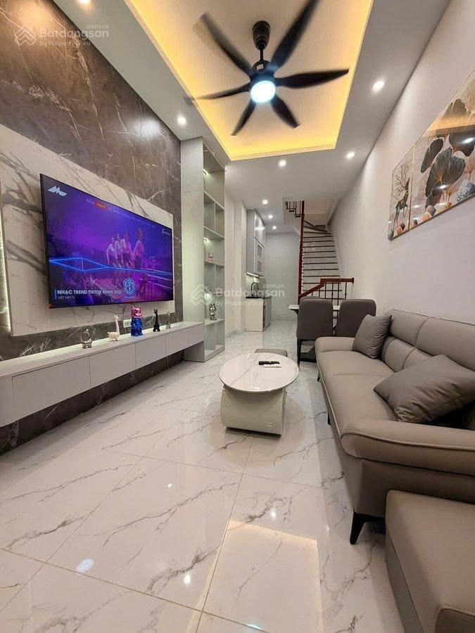 Bán nhà khương trung  thanh xuân | 33m²  5 tầng  7.x tỷ