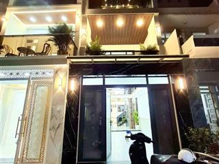 Nhà hẽm ô tô thoáng mát  mới sạch sang full nội thất  phần huy ích gò vấp