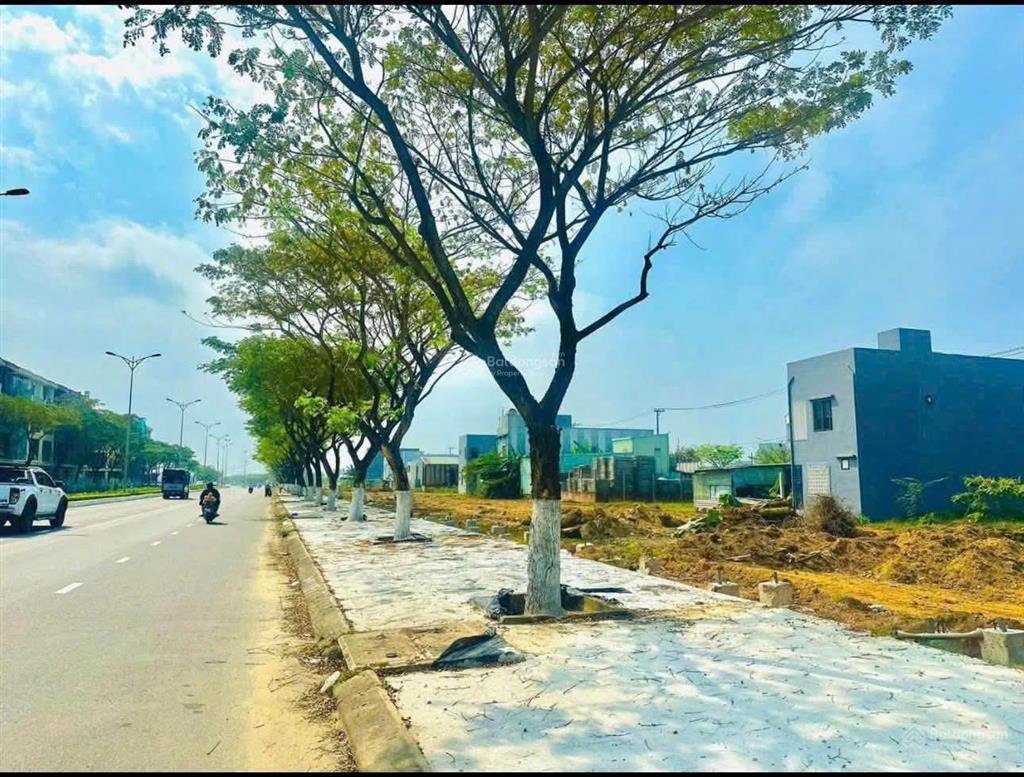 Cơ hội đất nền sun group võ chí công đà nẵng 113m2  giá 4.9 tỷ  sổ hồng riêng