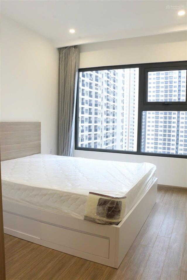 Cần bán nhanh căn hộ 1pn+1 tòa s205 tầng trung view đẹp thoáng mát giá 3.75 tỷ  0986 903 ***