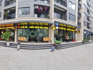 Bán căn shop mặt sảnh tòa cao cấp sổ đỏ lâu dài đang cho thuê 50tr/th.  0986 903 ***