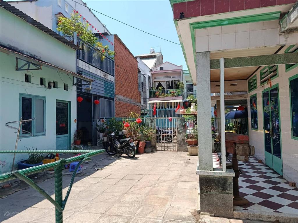 Bán đất tặng nhà, dt rộng 193m2, phước long b, quận 9, chỉ 75tr/m2