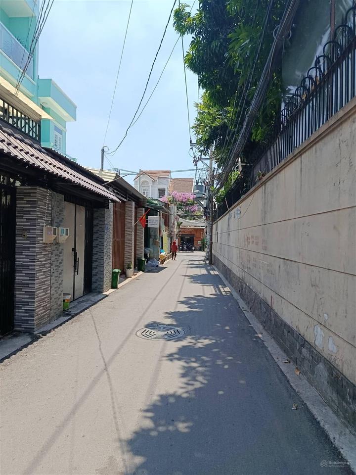 Bán đất tặng nhà, dt rộng 193m2, phước long b, quận 9, chỉ 75tr/m2