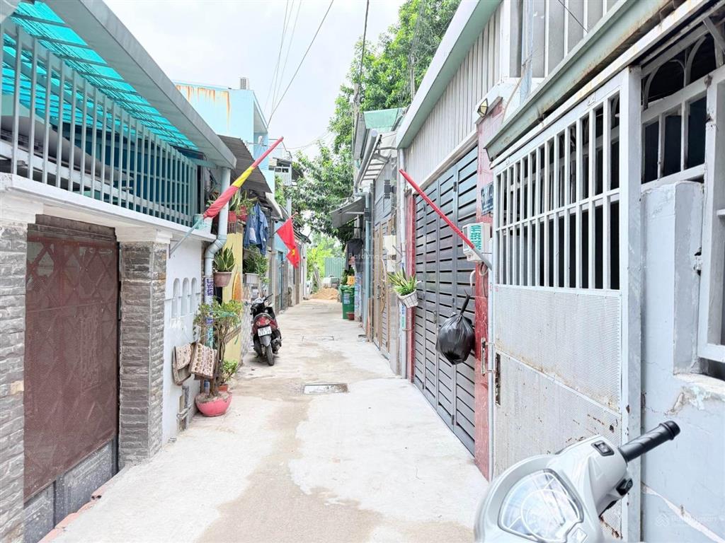 Nhà hiệp bình chánhngang đẹp 5.3m, 48m2, chỉ hơn 4 tỷ, hiếm
