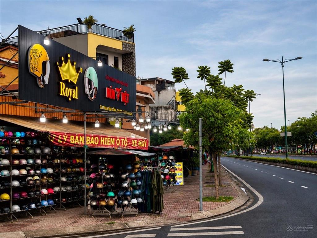 Bán np đẹp xuất sắc tại mặt tiền cạnh gigamall, giá 5,4 tỷ, 45m2