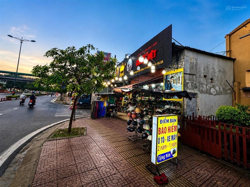 Bán np đẹp xuất sắc tại mặt tiền cạnh gigamall, giá 5,4 tỷ, 45m2