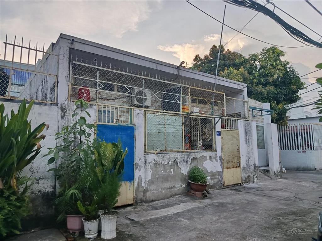 Căn góc 2 mt, đường số 2, hiệp bình phước, đối diện vạn phúc city, hơn 80m2 chỉ 6.4 tỷ