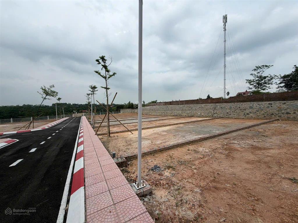 Đất phân lô, ba vì, full thổ cư giá hơn 1 tỷ / lô