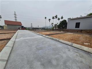 Đất phường lê ích mộc diện tích 60m2 giá chỉ hơn 300 tr bán kính 500m đầy đủ trường, chợ, ủy ban