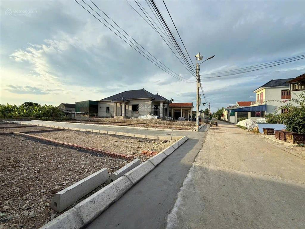 Đất nền trung tâm hợp thành, phường lê ích mộc thủy nguyên  đường ô tô vào tận đất  giá 495tr/lô