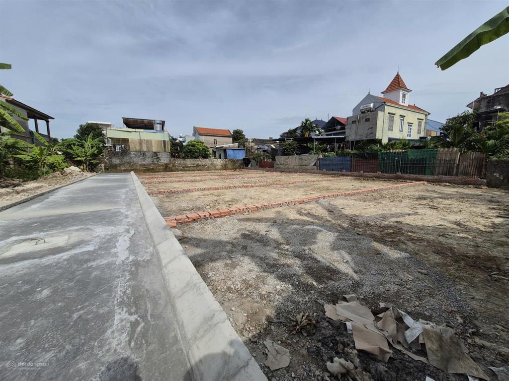 Bán đất trung tâm hợp thành, gần đường tỉnh 352  ngay sát trường cấp 2 hợp thành  giá 435tr