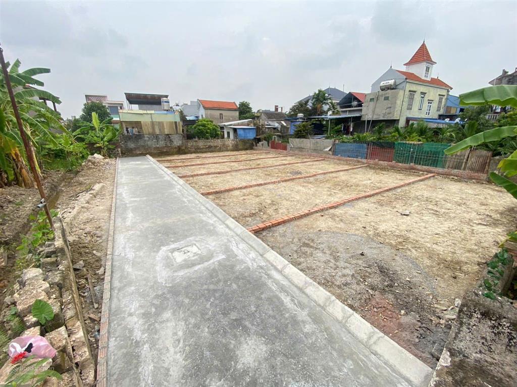 Hàng siêu hiếm tại trung tâm hợp thành, phường lê ích mộc  ô tô đỗ cửa, đủ mọi tiện ích giá 435tr