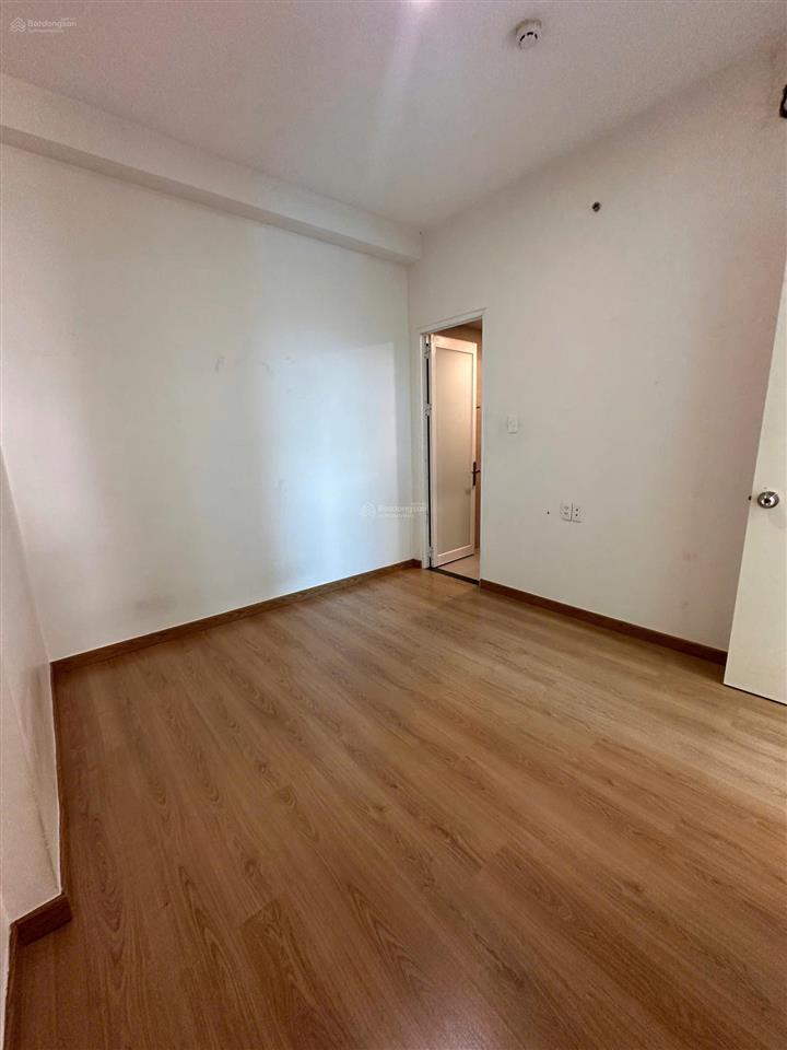 Bán căn 55m2  2pn 2wc  lầu 10  view hồ bơi  giá bán nhanh 2,18 tỷ