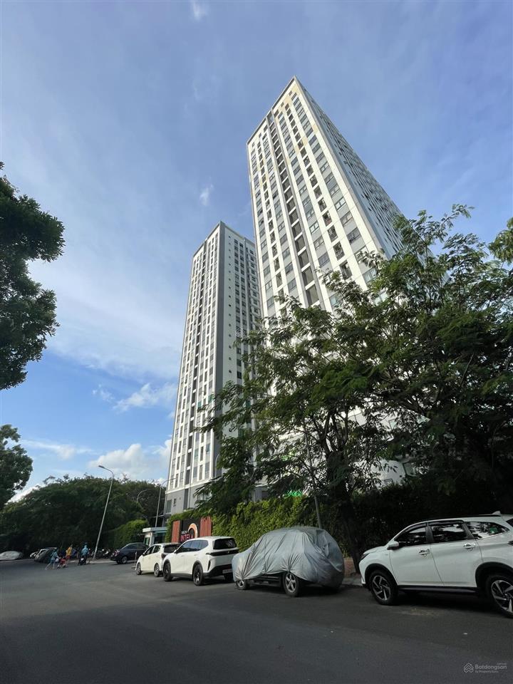 Bán căn 55m2  2pn 2wc  lầu 10  view hồ bơi  giá bán nhanh 2,18 tỷ