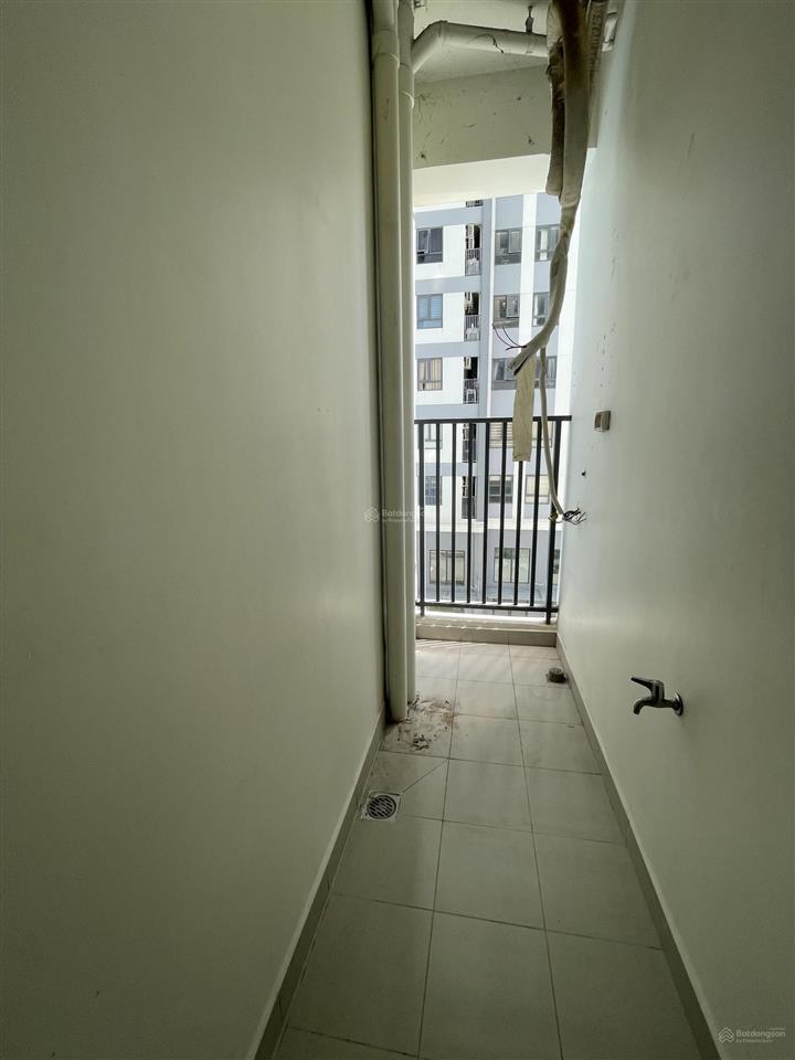 Bán căn 50m2  2pn2wc  50m2  tầng 15  view hồ bơi  giá 2,05 tỷ  sài gòn intela