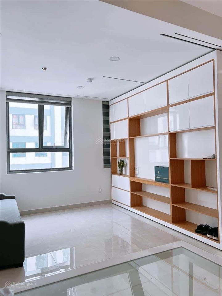 Cần bán căn góc 2 view 3pn 3wc  sài gòn intela  giá 2,75 tỷ bao thuế phí  lầu 9