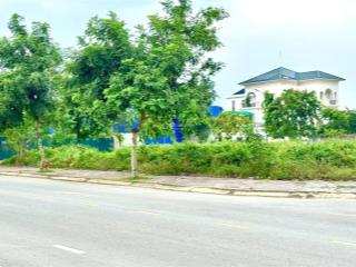 Chính chủ 400 mét vuông (20*20) hai mặt tiền, view hồ và công viên, khu đô thị mới nam vĩnh yên.