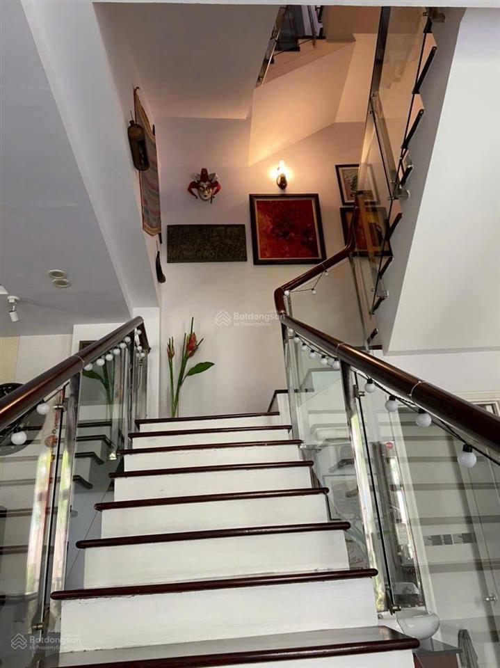 Cần bán căn góc biệt thự mỹ thái phú mỹ hưng 180m2 giá tốt chỉ 54tỷ nội thất đẹp  0907 263 *** mỹ