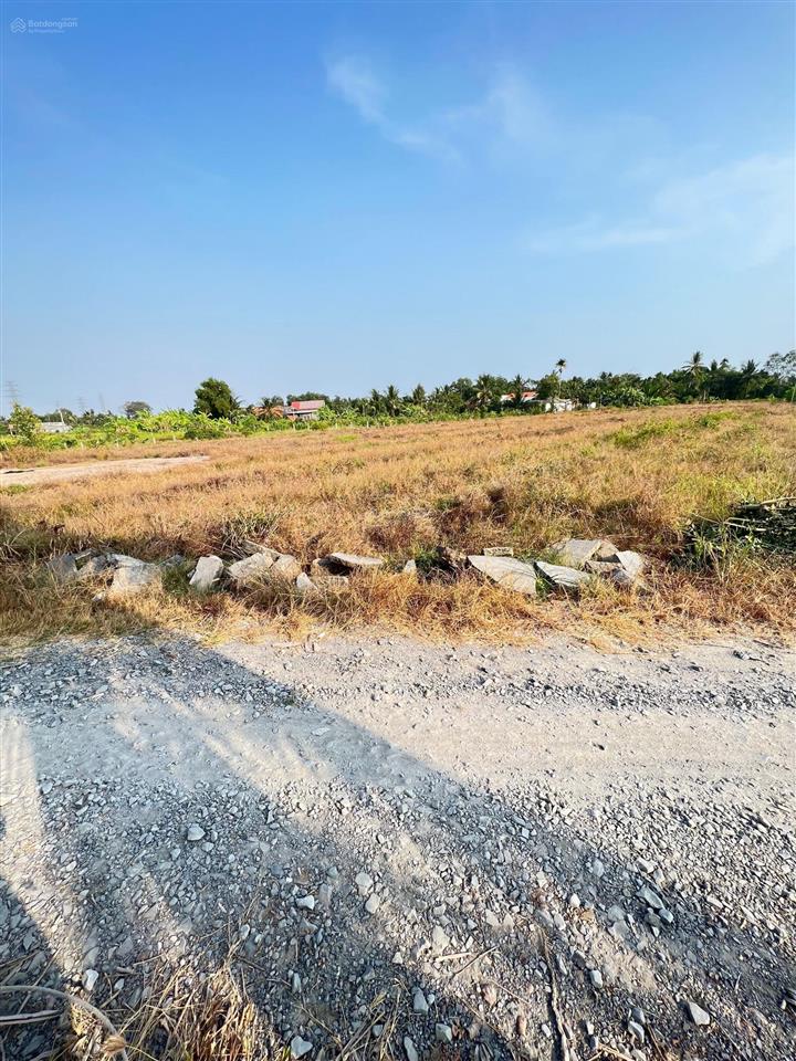 Bán lô đất vườn view kênh kế bên nhà vườn xinh xắn. thạnh đức, bến lức, long an. ô tô vào tận nơi