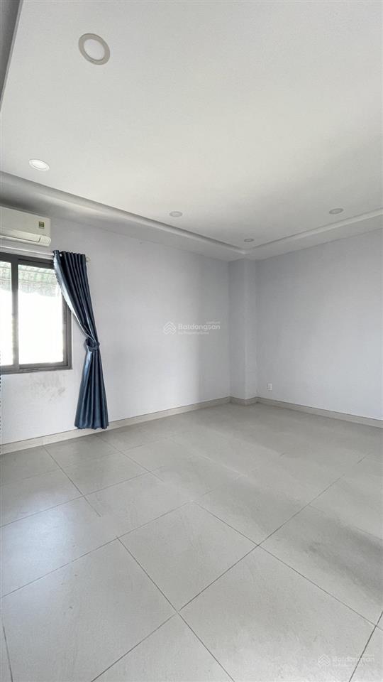 Hẻm thống nhất  5 x 15m  2 tầng  chính chủ đang ở  kẹt tiền bán gấp đổi nhà nhỏ hơn