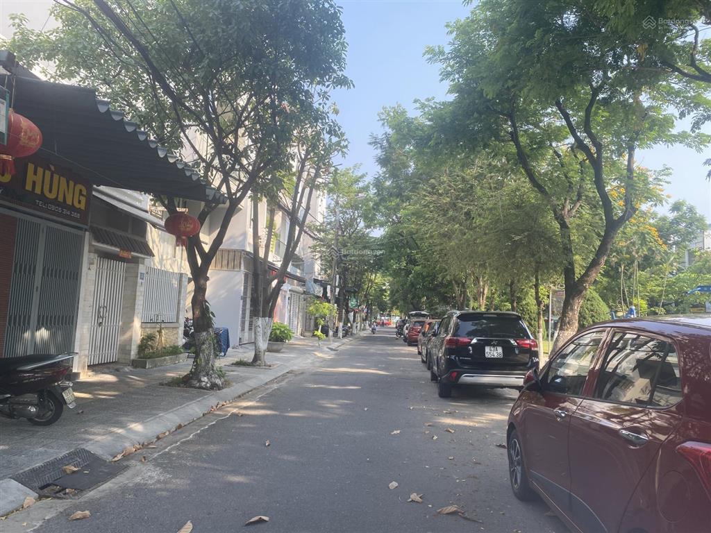Cần bán nhà 4 tầng đối diện công viên trung tâm đà nẵng. dt đất 90m2 ngang 5m giá 10tỷ tl