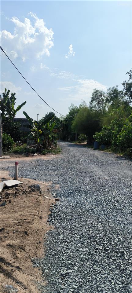 Bán đất 1/tỉnh lộ 8, 1,99 tỷ, 175m2, view đẹp, cực yên tĩnh, pháp lý đầy đủ