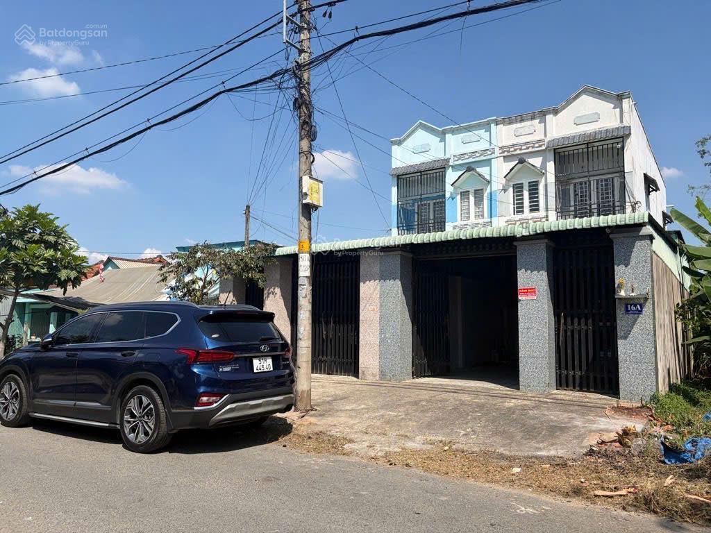 Bán nhà riêng tại quốc lộ 22, 1,939 tỷ, 150m2, chính chủ giá siêu hời