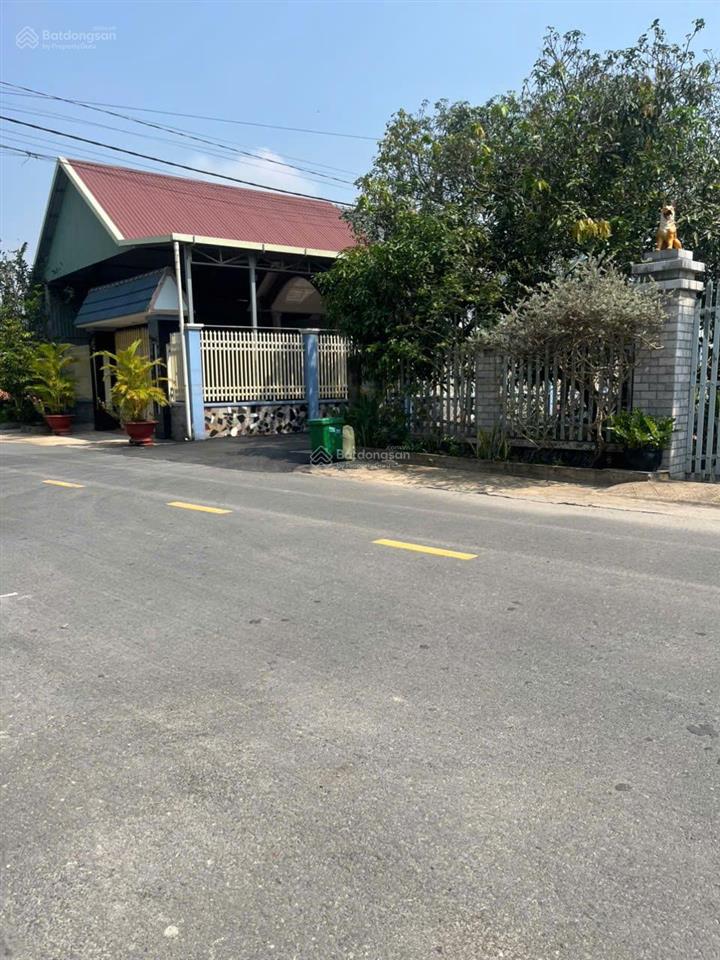 Đất tại đường trung lập, 1,36 tỷ, 101,5 m2, giá cực chất
