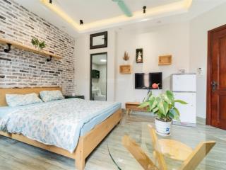 Comi homes 93 hoàng văn thái | studio industrial  vintage