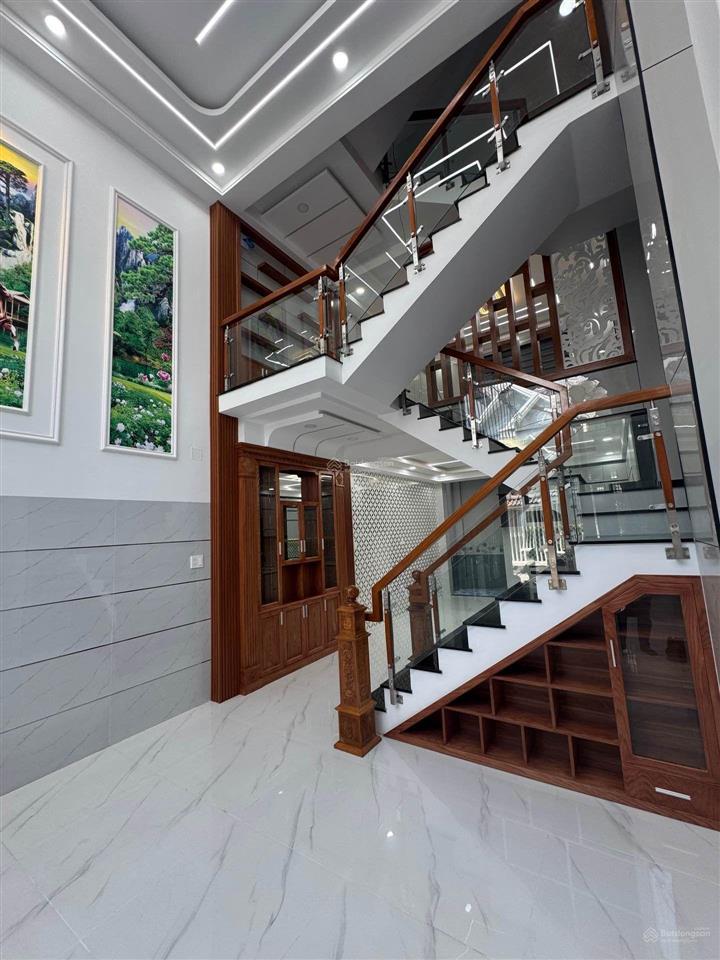 Siêu phẩm nhà mới đẹp tân tạo bình tân