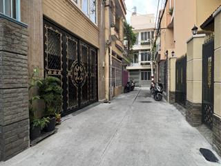 Bán nhà cũ hxh nguyễn hồng đào 63m2 tiện xây mới 5 tầng sát mặt tiền nở hậu 5.45m