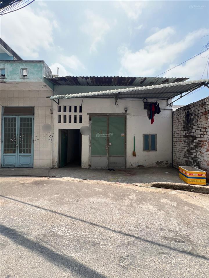 Bán nhà cấp 4 hẻm oto 6m nhựa dt 5.5m x 15m xây mới 78 tầng cách 30m ra mặt tiền