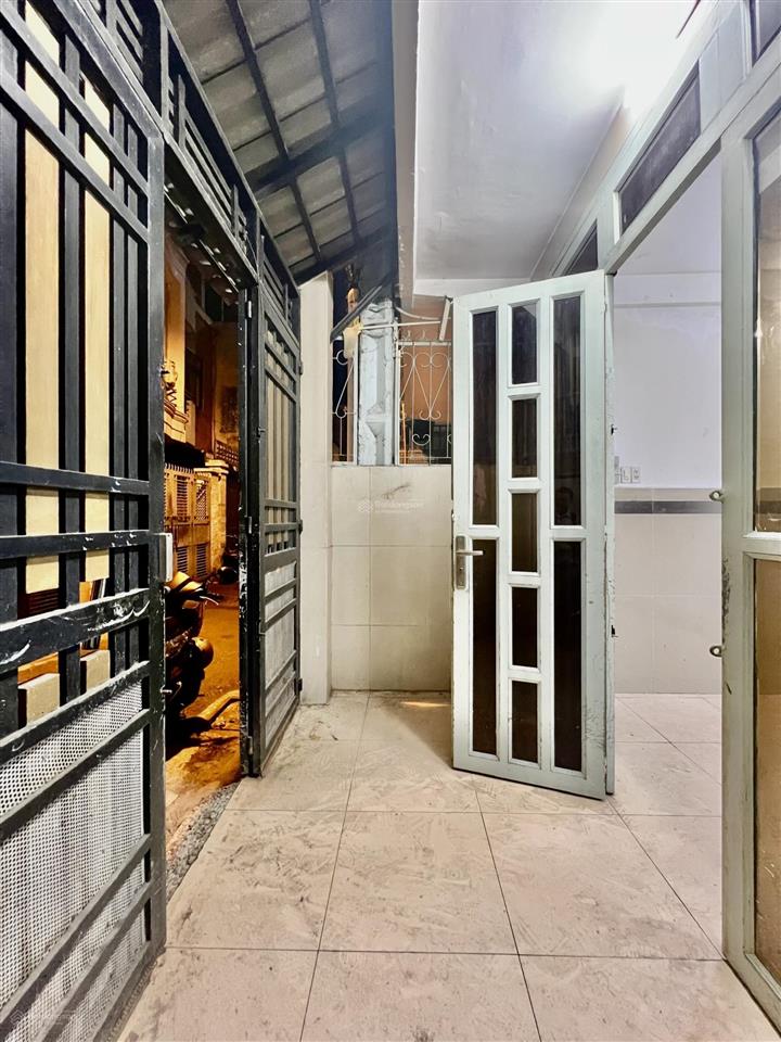 Ngon nhất trường chinh lúc này hẻm ô tô 70m2 nhà 2 tầng tiện cải tạo hoặc xây mới