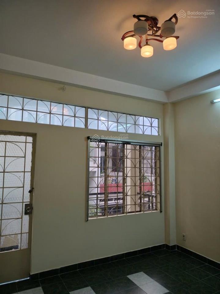 Hxh nguyễn thái bình 4m x 15m 4 tầng ngay vincom cộng hòa cách 1 căn ra mặt tiền