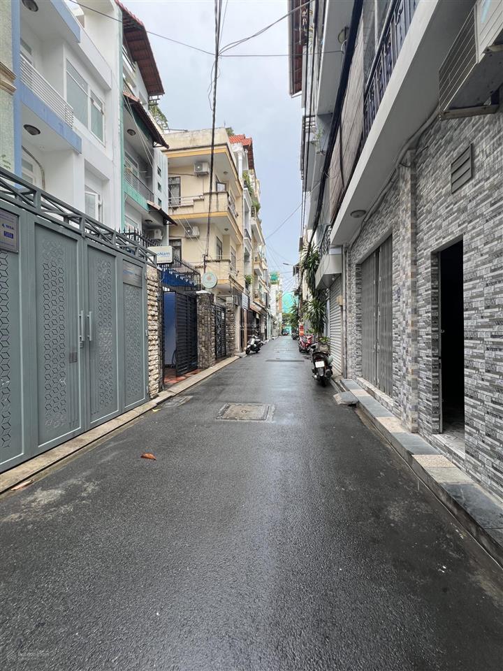 Khu vip ngay sân bay 5 tầng dt 80m2 có 10 pn nhà chủ đang ở đường nguyễn văn vĩnh