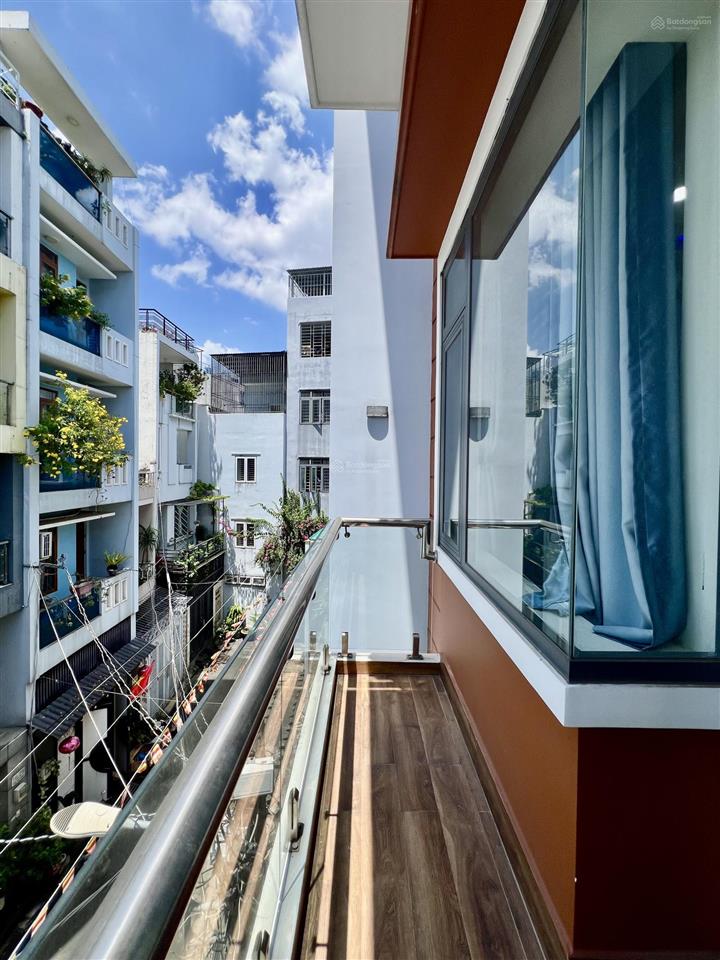 Khu bàu cát 4m x 16m đúc 4 tầng ô tô ngủ trong nhà sổ đẹp hoàn công đủ chính chủ ở lâu năm