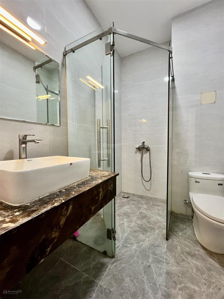 Khu bàu cát 4m x 16m đúc 4 tầng ô tô ngủ trong nhà sổ đẹp hoàn công đủ chính chủ ở lâu năm