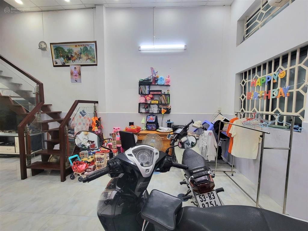Hẻm ô tô nguyễn phúc chu 4m x 12.5m, gần trường chinh, cách 20m ra mặt tiền, chỉ 5,4 tỷ